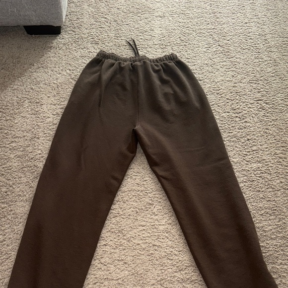 Alo Accolade Espresso Sweatpants - Picture 8 of 9